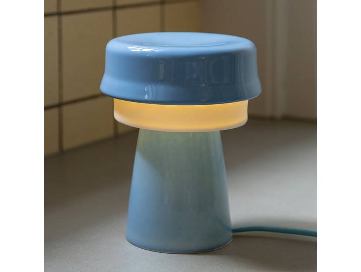Hat Tischlampe, blau, Porzellan, Ø 16 cm - &Klevering - Schlafzimmer - Design - Keramik