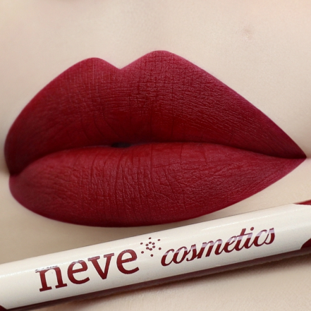 neve cosmetics Matita Labbra Rosso Blood