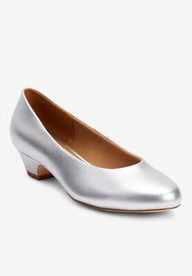 Women's The Vida Leather-Like Slip On Pump by Comfortview in Silver (Size 10 M)