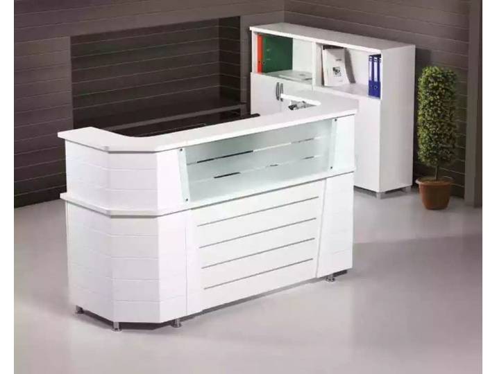 JVmoebel Empfangstheke Moderne Empfangstheke in Weiß mit silberfarbenen Füßen aus Holz (1-St., 1 Empfangstheke), Made in Europa