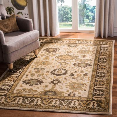 SAFAVIEH Heirloom Shyann Traditional Oriental Rug
