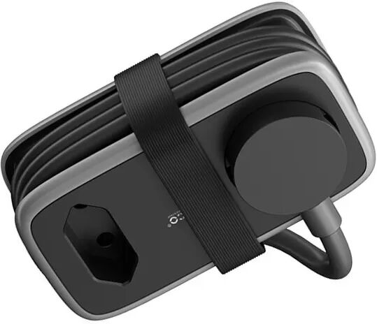 INF EU Standard Weiße Steckdosenleiste mit 3 USB-A Anschlüssen und Kabelaufwicklung Schwarz