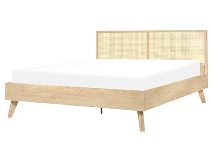 Beliani Bett Heller Holzfarbton Kopfteil Wiener Geflecht Lattenrost 160x200 cm Monpazier