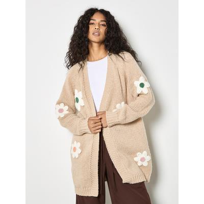 Cardigan APRICOT "3D-Gänseblümchen-Strickjacke aus grobem Strick", Damen, Gr. XS (34), beige (stein), Strick, Obermaterial: 100% Polyester PES., geblümt, Gerippt, Strickjacken, Blumenapplikation