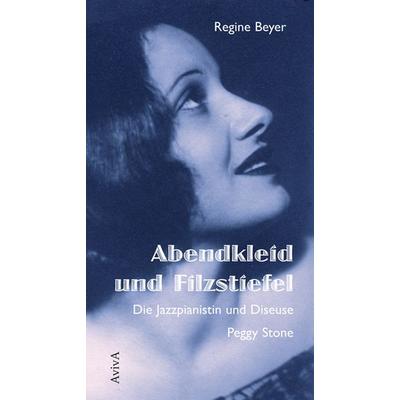 Abendkleid und Filzstiefel -