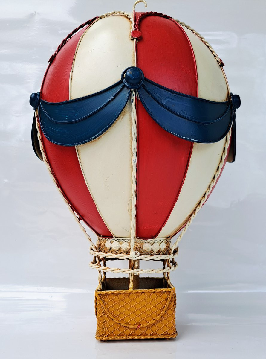 Blikken decoratief model van een heteluchtballon BL3751818, Hoogte: 42 cm