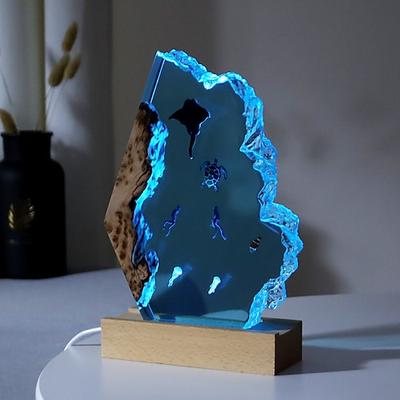 Mantarochen und Paar Taucher Harz Nachtlicht Meerjungfrau Wal Büro Desktop Kunst Ornamente Schiffbruch Oktopus Weihnachtsgeschenk Massivholz Harz Nachtlampe