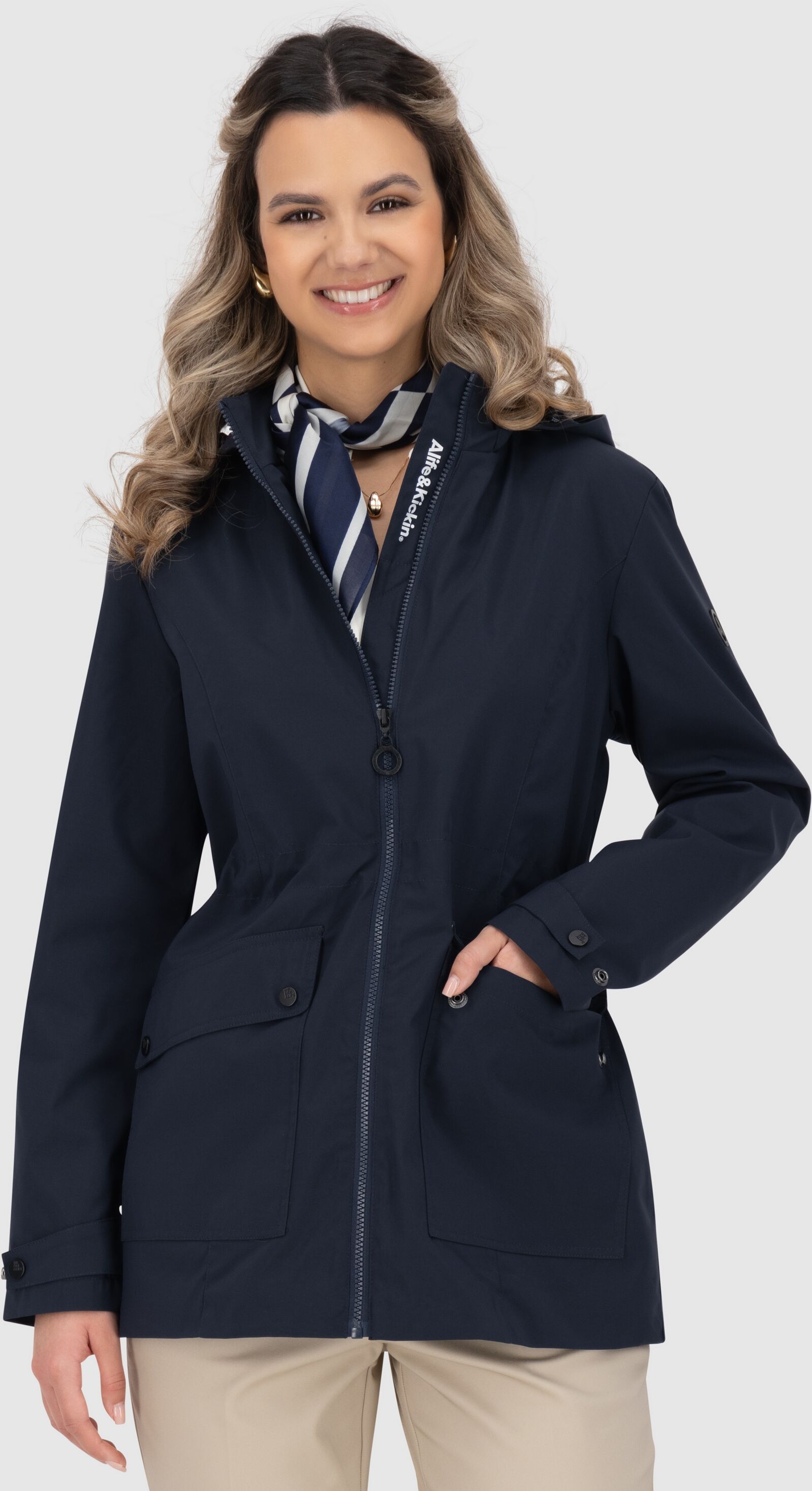 Parka ALIFE & KICKIN "LeiaAKA", Damen, Gr. XL, blau (marine), Web, Obermaterial: 100% Polyester, unifarben, gerade Po-bedeckend, ohne Ausschnitt, Jacken Parka, mit Kapuze, aufgesetzten Taschen und Band zum Taillieren marine XL