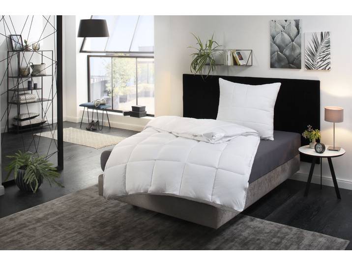 Kunstfaserbettdecke RIBECO Isabel , weiß, B:135cm L:200cm, Bezug: 100% Polyester. Füllung: 100% Polyester, Bettdecken, Kunstfaserbettdecke, Luxus Daunenfeeling mit natürlichem Milbenschutz