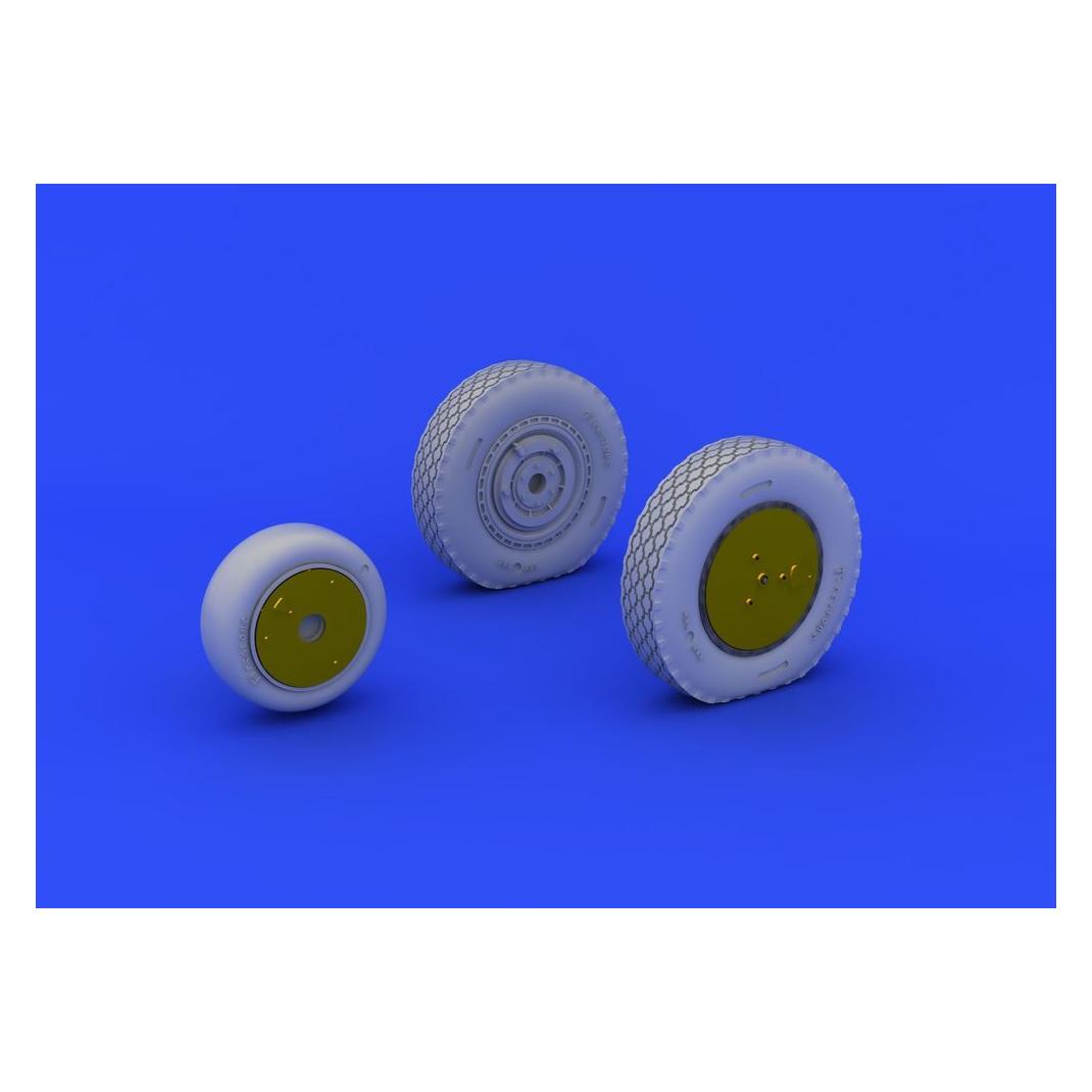 Eduard P-39 wheels late for (648203)