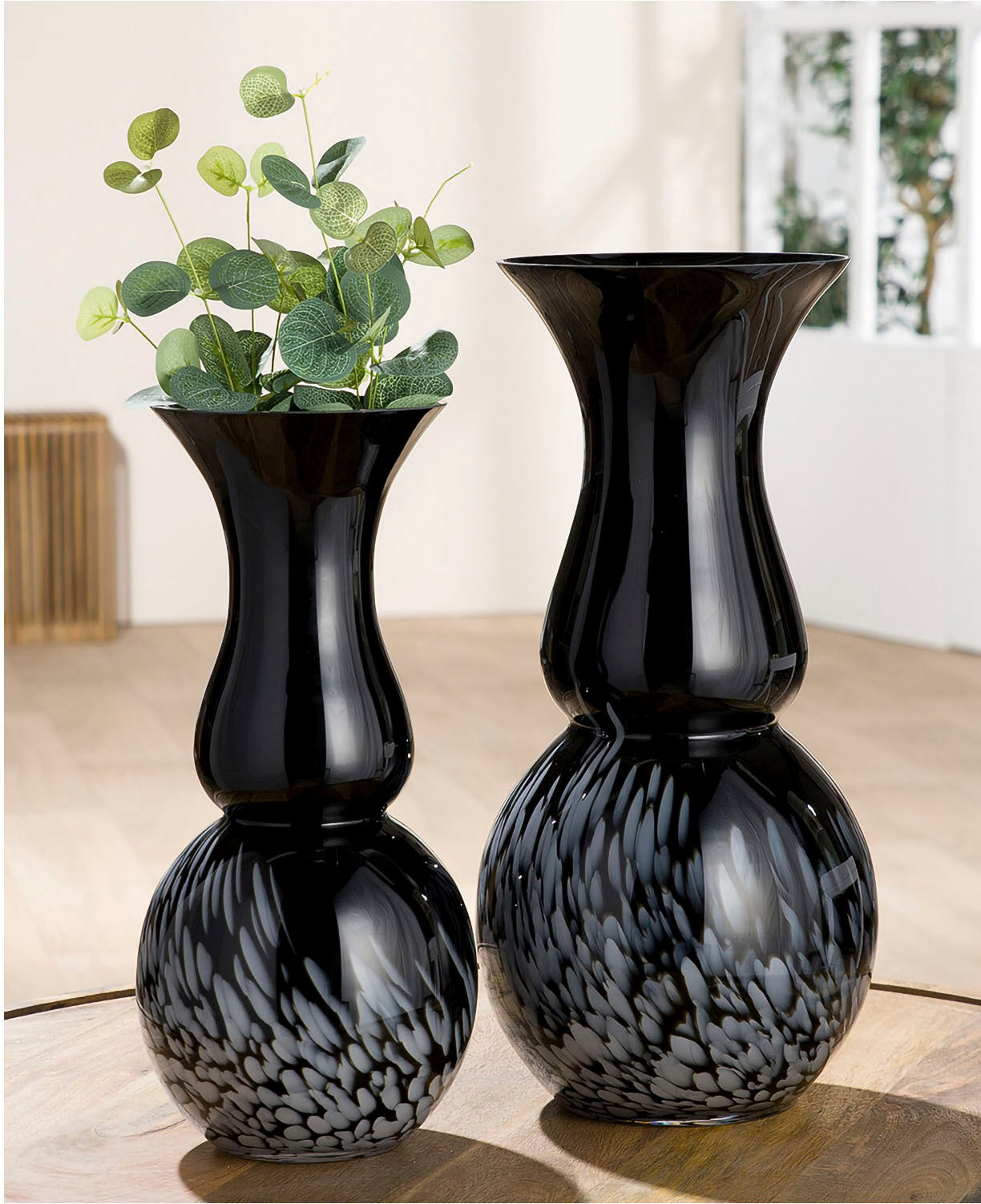 Tischvase GILDE "Vase Rémy", schwarz, H:36,5cm Ø:17cm, Glas, Vasen, Tischvase, Europäische Handarbeit, aus durchgefärbtem Glas schwarz B/H/T: 36,5cm Ø 17cm