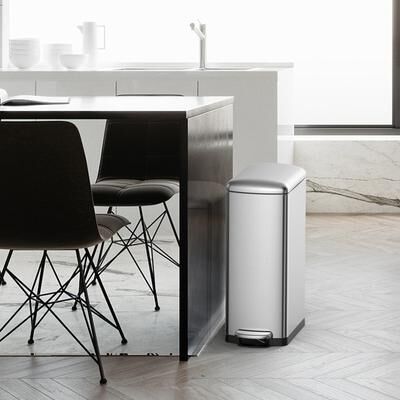 Garvee 8 Gallon Slim Kitchen Trash Can with Removable Bucket