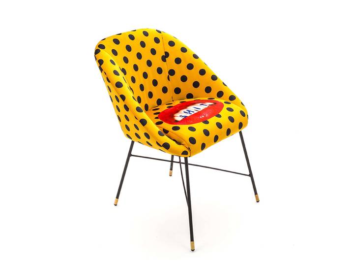 SELETTI chaise rembourrée TOILETPAPER PADDED CHAIR (Shit - Tissu en polyester, Structure en bois, polyuréthane et métal)