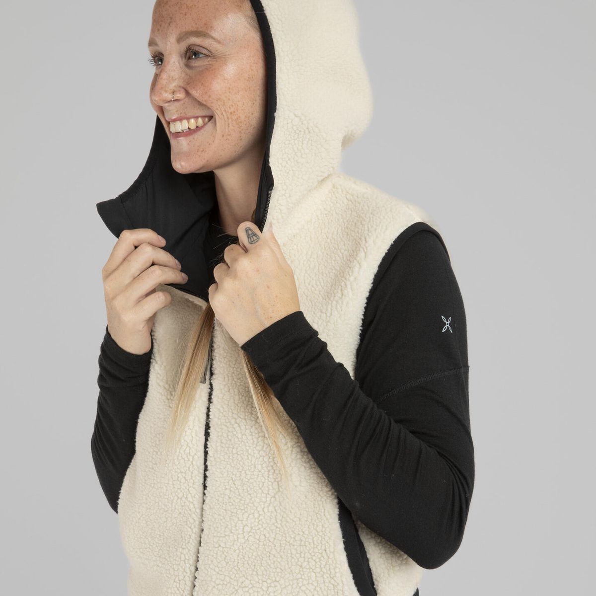 Montura Sherpa Vest Woman panna (003) M MVVC77W-PS545-003-M