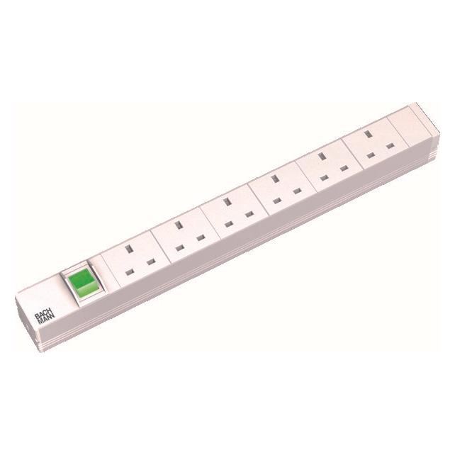 Bachmann Stromverteilungseinheit (Rack - einbaufähig) - Wechselstrom 240 V - Ausgangsansc (6x, BS 1363, 2 m) (333.805)