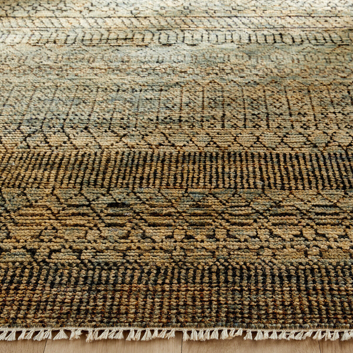 AM.PM Tapis laine et soie Nagari