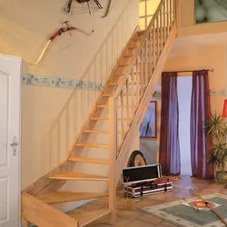DOLLE Raumspartreppe Wangentreppe Paris Holztreppe, Rechteckstäbe, 1/4 gewendelt (links),bis 318 cm,Buche,mit Setzstufen,unbehandelt
