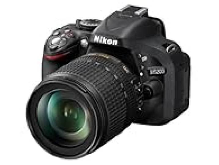 Nikon D5200 Appareil photo numérique Réflex 24,1 Mpix tier + Objectif 18-105mm Noir