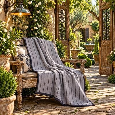 In2Green Outdoor Tailored Border Grey Throw