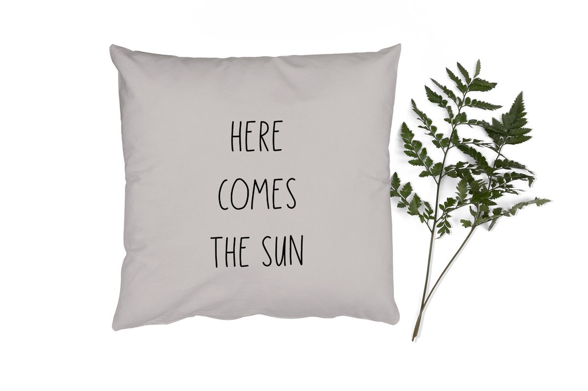 PillowMonkey Sierkussen Here comes the sun - 50 x 50 cm