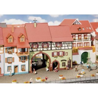 Faller 130499 H0 Stadthaus mit Tor