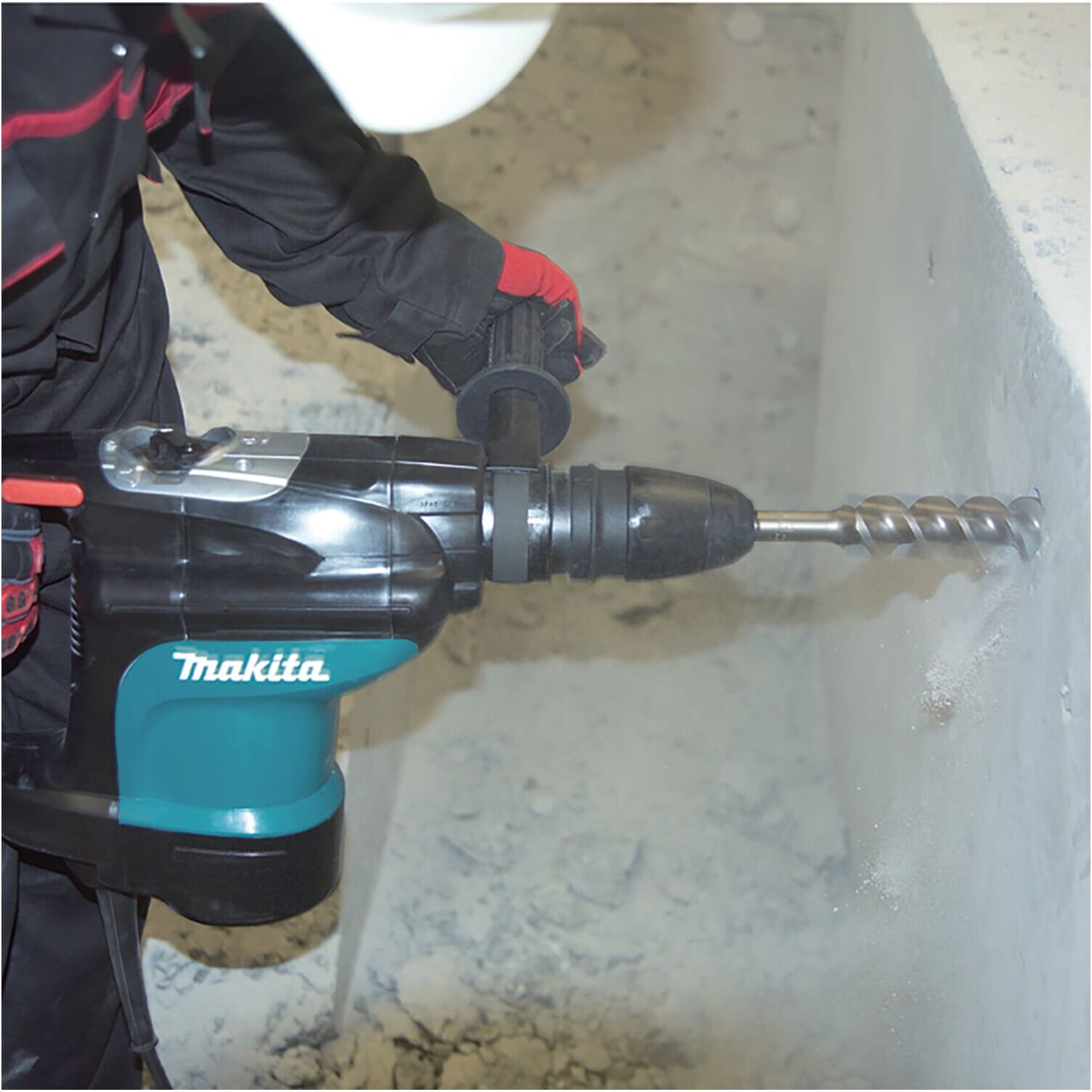 Makita HR4510C Bohrhammer   1350 W  für Beton, Mauerwerk und Holz  mit Vibrationsdämpfung und Transportkoffer )