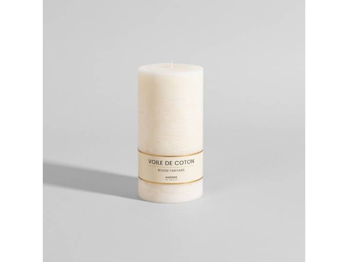 Cremefarbene Duftkerze, Duftrichtung „Cotton Veil“