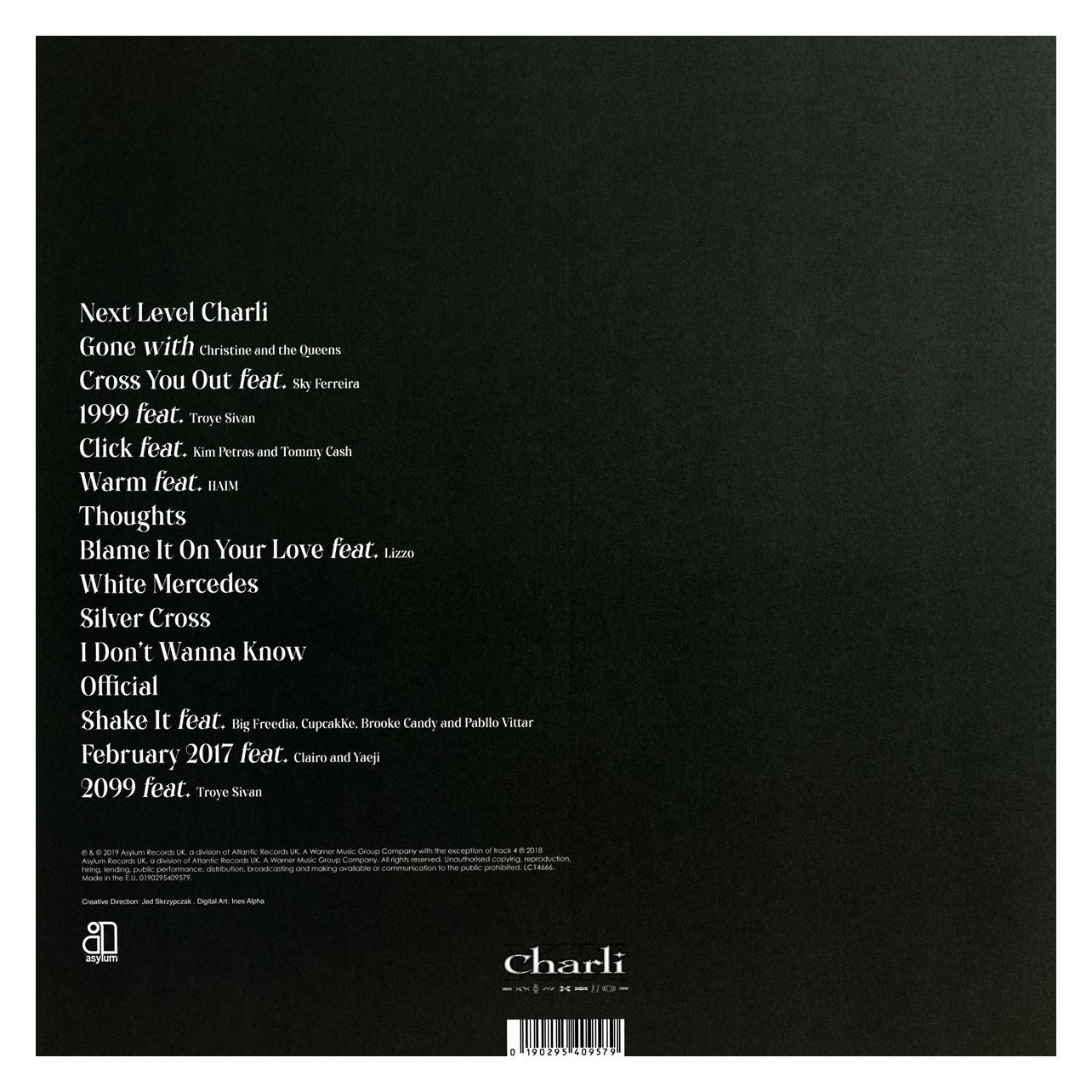Warner Bros. Charli (Charli Xcx) (33062211)