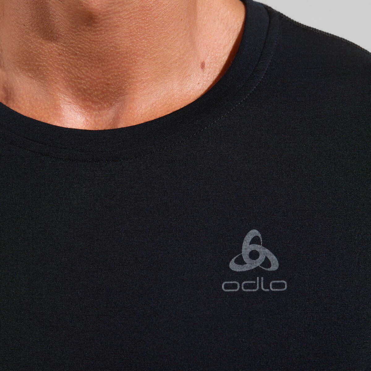 Funktionsshirt ODLO "BL TOP crew neck l/s-MERINO 200", Herren, Gr. S, schwarz, Obermaterial: 100% Wolle, normal, Rundhals, Shirts Funktionsshirt, atmungsaktives Funktionsshirt, aus Wolle, schnell trocknendes Material schwarz S
