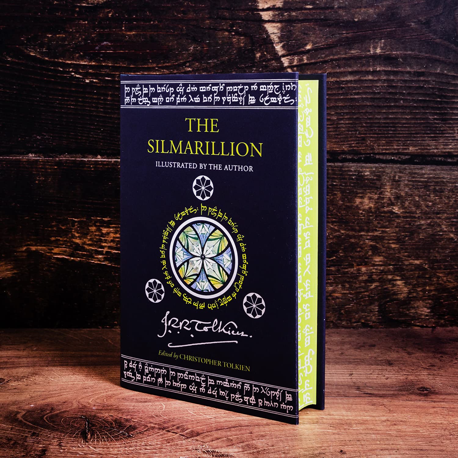 HarperCollins The Silmarillion by J.R.R. Tolkien - Illustrated Hardback - Middle-earth Fantasy Classic - Lord of the Rings Prequel - Edited by Christopher Tolkien