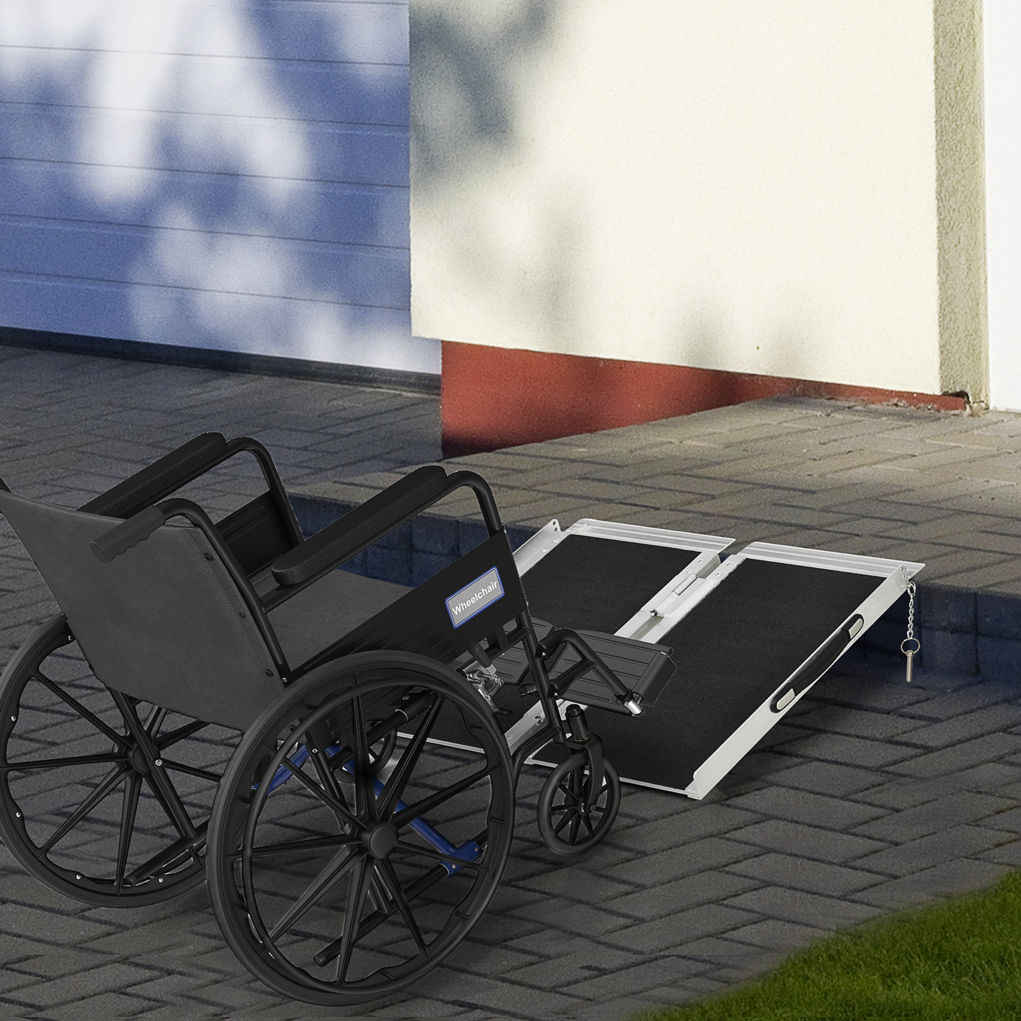 Homcom Rampa per Sedia a Rotelle Pieghevole con Guide Laterali, in Lega di Alluminio, 61x72 cm, Argento e Nero Aosom
