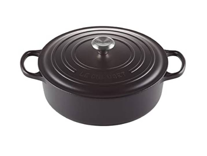 Le Creuset Signature Gourmet-Bräter aus Gusseisen, für alle Herdarten und Backöfen, 30 cm, 6,2 Liter, Schwarz matt, 21179300000430