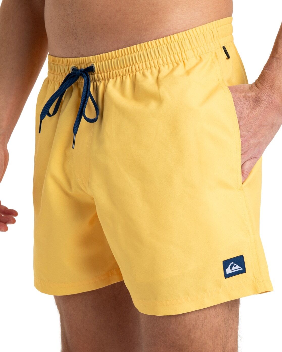 Boardshorts QUIKSILVER "Everyday Solid Volley 15", Herren, Gr. S, Normalgrössen, gelb (solar power), Obermaterial: 100% Polyester., Hosen Boardshorts solar power S, Normalgrössen
