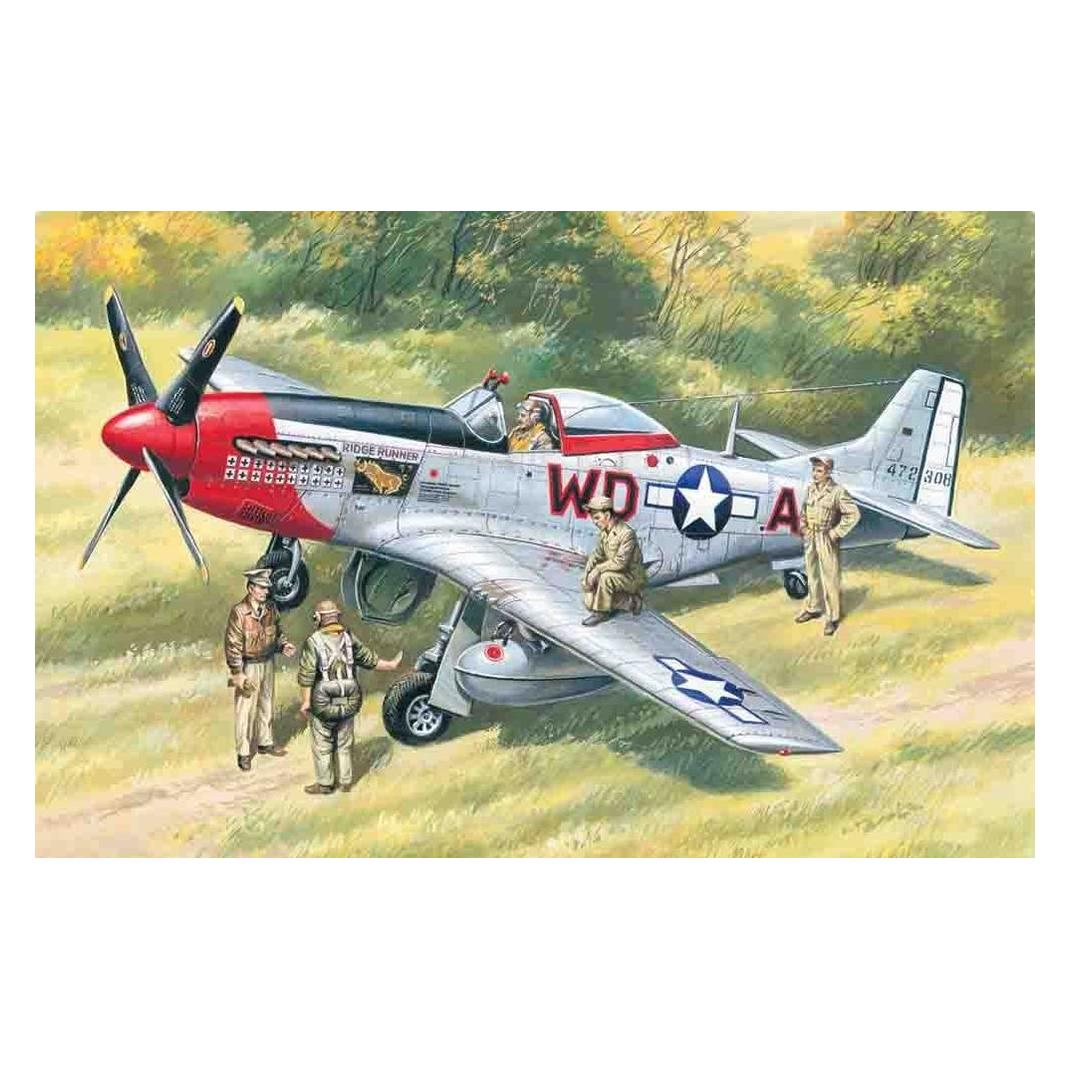 ICM Mustang P-51D WWII American Fighter with USAAF Pilots and Ground Personnel (48153)