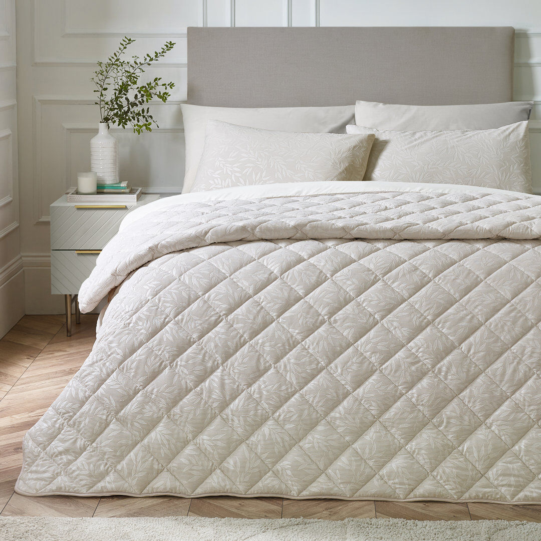 Catherine Lansfield Corded Leaves Quilted Bedspread Champagne Gold