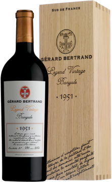 Gérard Bertrand Legend Vintage 1974- Holzkiste Geschenkset - Gerard Bertrand - Rivesaltes - Rotwein - 0.75L Languedoc Roussillon