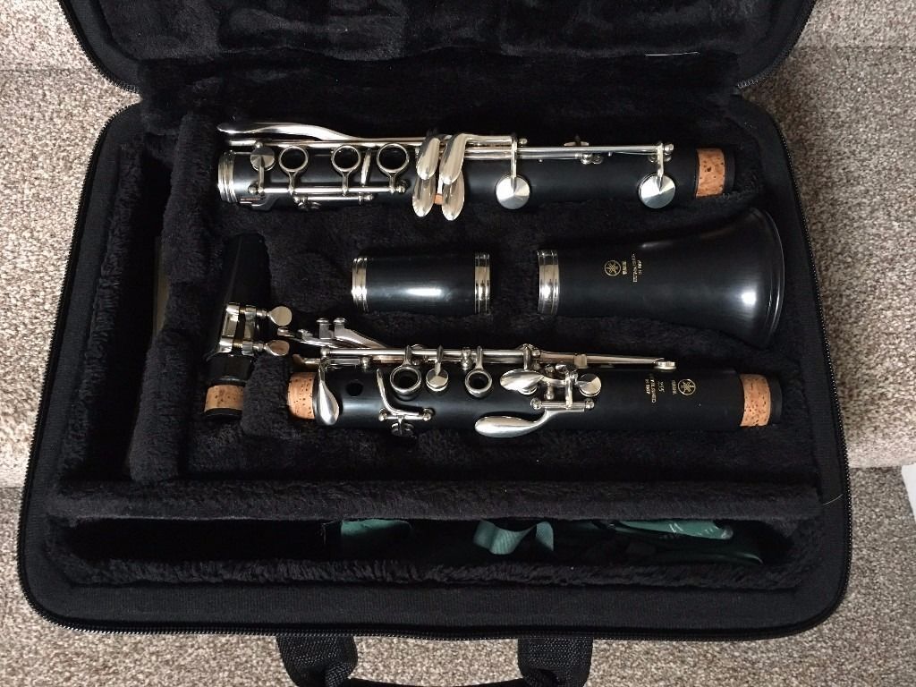 Yamaha YCL-255 S Clarinete Afinação Bb com estojo