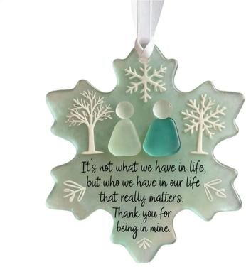 Uplift Picks Clear Acrylic Snowflake Ornament Pendant For Holiday Decor Clear Acrylic Snowflake Ornament Pendant For Holiday Decor