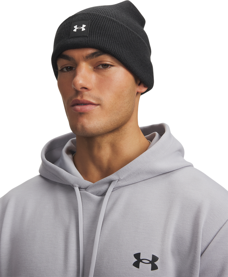 Beanie UNDER ARMOUR "HALFTIME BEANIE", schwarz (schwarz, weiß), Obermaterial: 100% Polyacryl, Mützen Beanie, gerippter Acryl-Strickstoff, schweissableitend, schnell trocknend schwarz, weiß Einheitsgröße