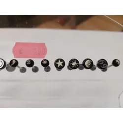 16 schwarze Piercings Restposten Abverkauf