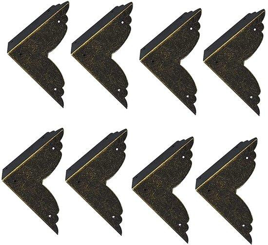 Set van 8 antieke hoekbeschermers van bronskleurig gietwerk voor meubels