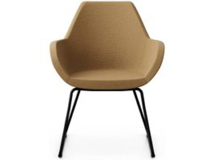 Fauteuil entièrement capitonné pieds luge Fan 10V