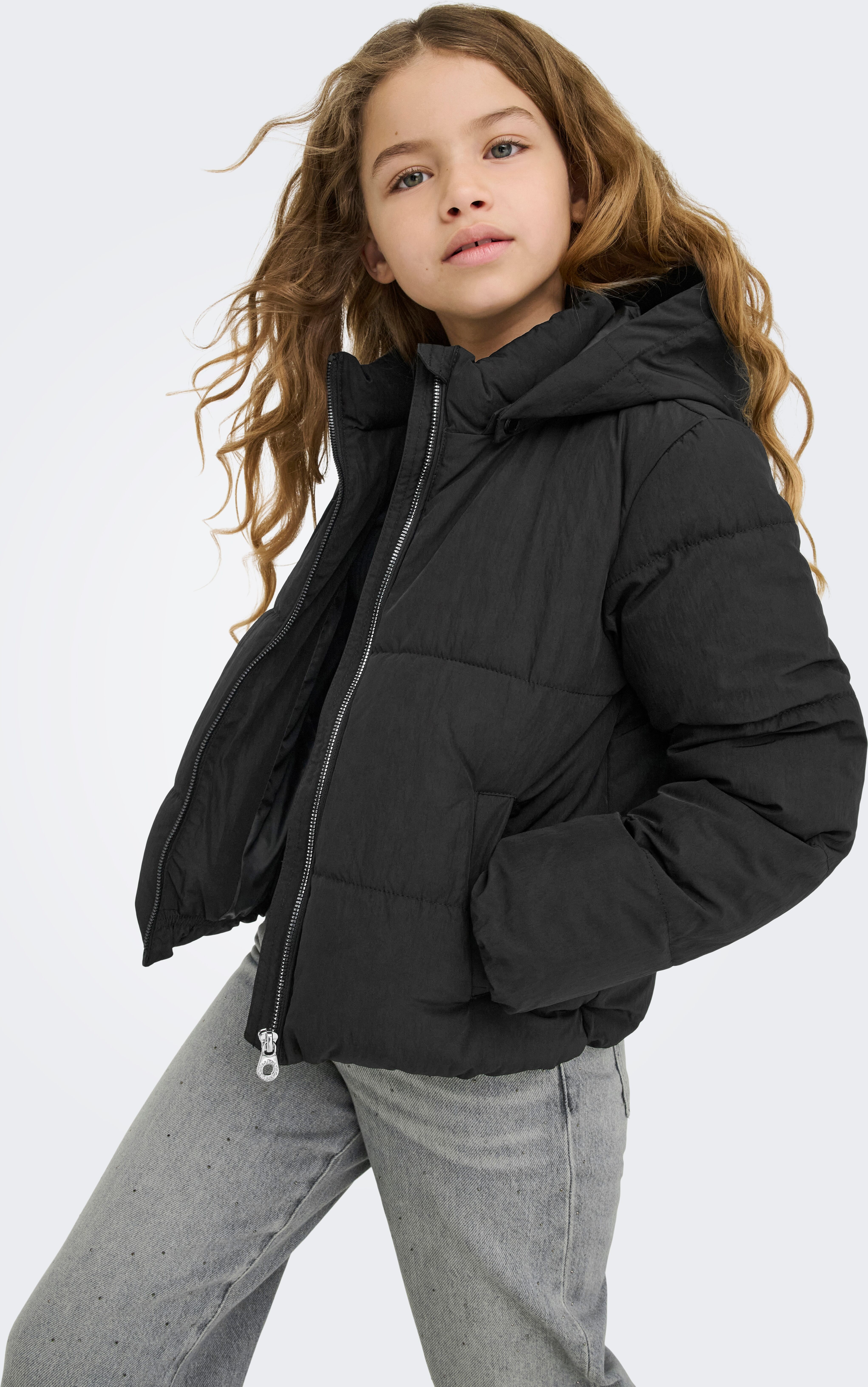 Steppjacke KIDS ONLY "KOGDOLLY SHORT PUFFER JACKET OTW", Mädchen, Gr. 146, schwarz, Web, Obermaterial: 60% Polyester, 40% Nylon, unifarben, normal hüftlang, Jacken Steppjacke, mit abnehmbarer Kapuze schwarz 146