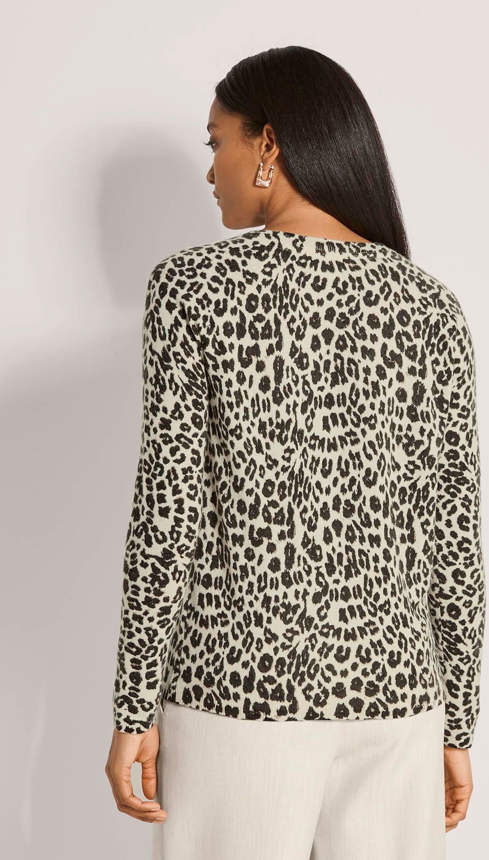 Longpullover MADELEINE "Pullover Kaschmirpullover mit Leopardenmuster", Damen, Gr. 34, perlweiß, braun, Modern, slim fit, Pullover Longpullover