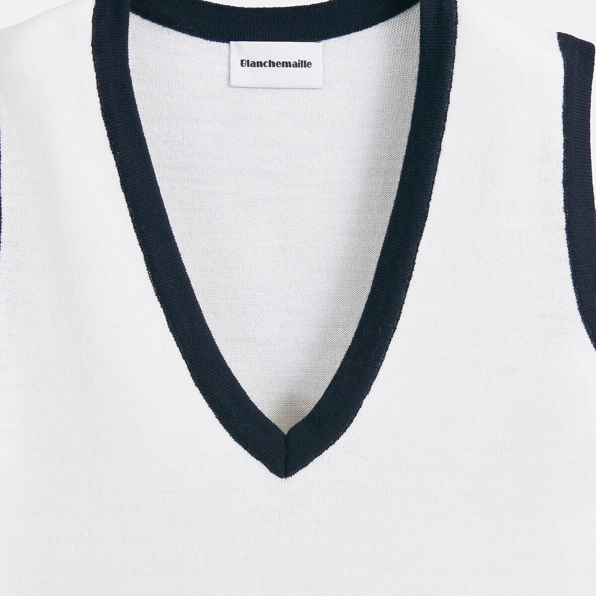 BLANCHEMAILLE Pull sans manches, col V, en laine mérinos
