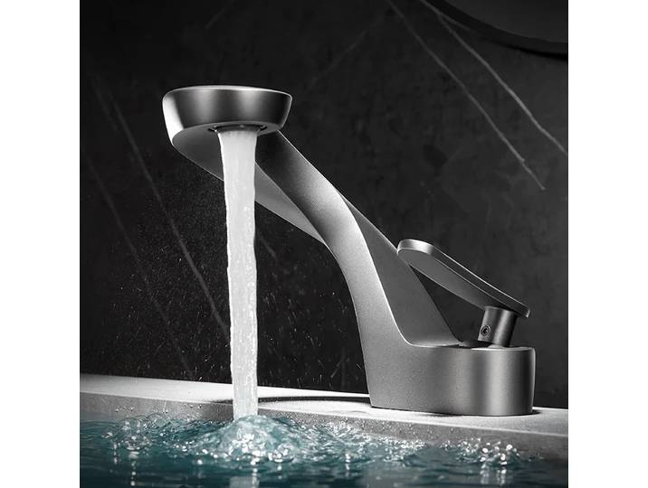 Robinet de Cascade Froide et Chaude en Laiton Chromé, Accessoire Contemporain Monté HODeck pour Centre Commercial, Nouveau Design