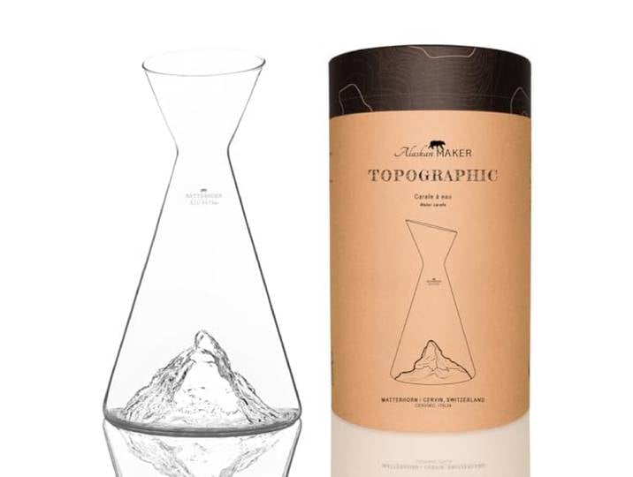 Alaskan MAKER Carafe à eau en verre 1 L TOPOGRAPHIC (Mont Matterhorn) Montagne en relief topographique 3D - Verre borosilicate soufflé à la bouche - Goulot large et bec verseur