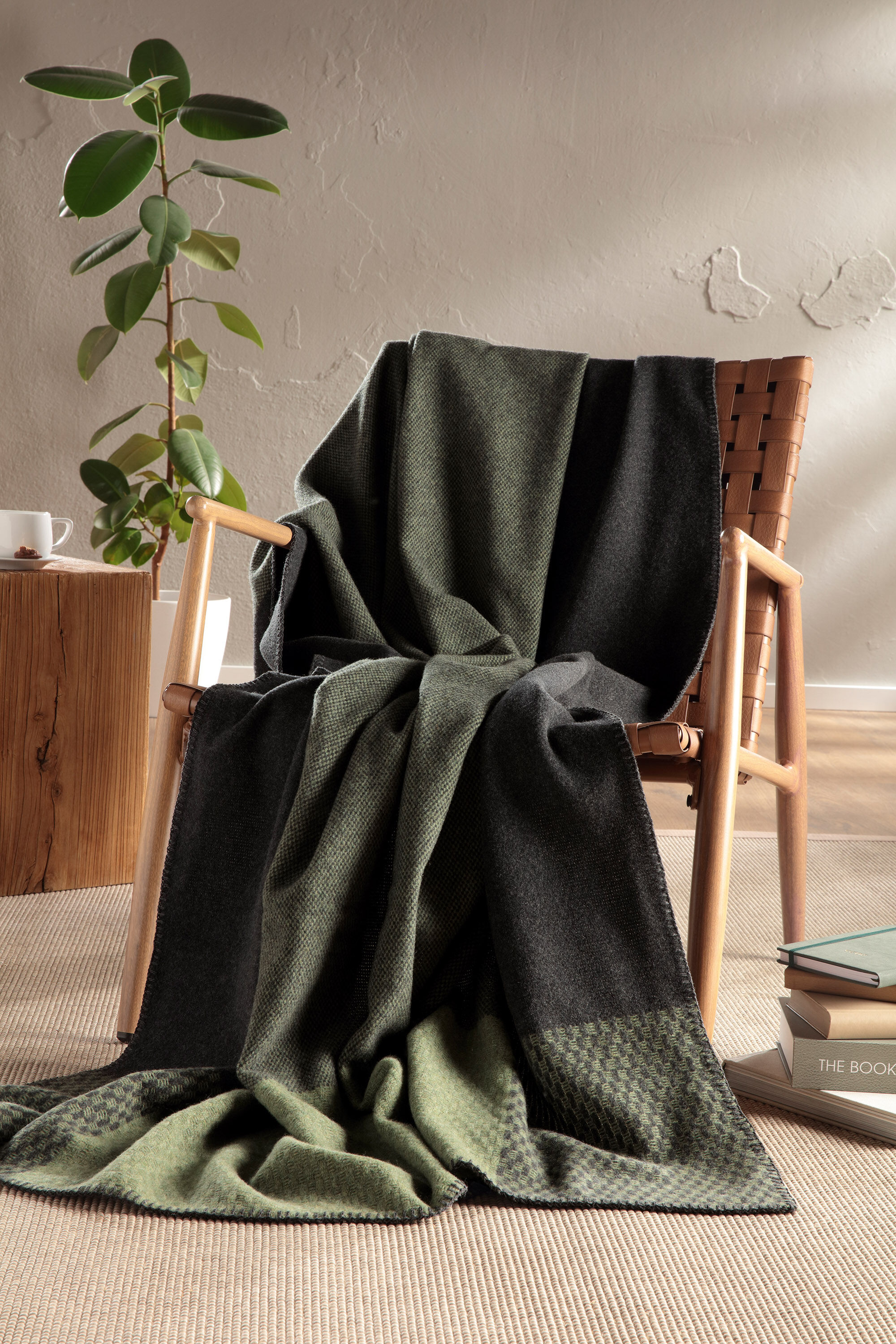 Wohndecke BIEDERLACK "Plaid Frame green", grün, B:150cm L:200cm, Wolle, Wohndecken, Wohndecke, exquisite Kuscheldecke aus reiner Merinowolle grün B/L: 150cm x 200cm