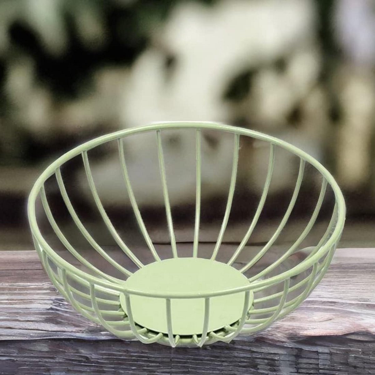 Groene decoratieve fruitschaal van metaaldraad met diameter 20 cm