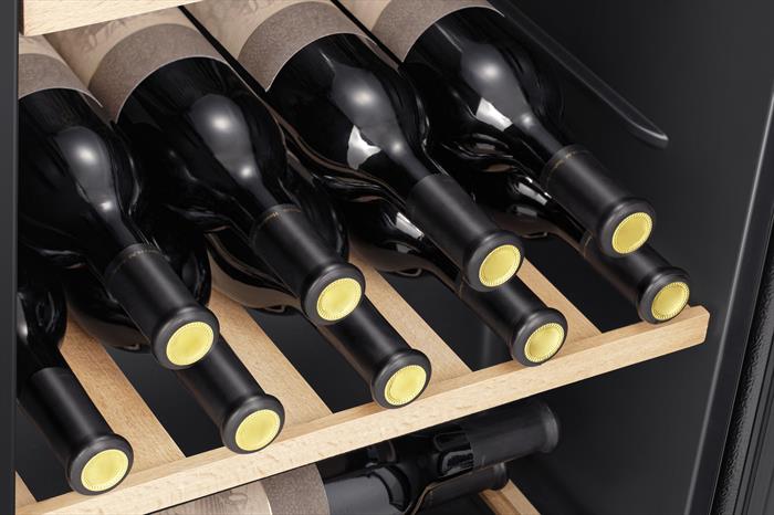 Hisense Cantinetta Rw12d4nwg0 30 Bottiglie-nero Vetro